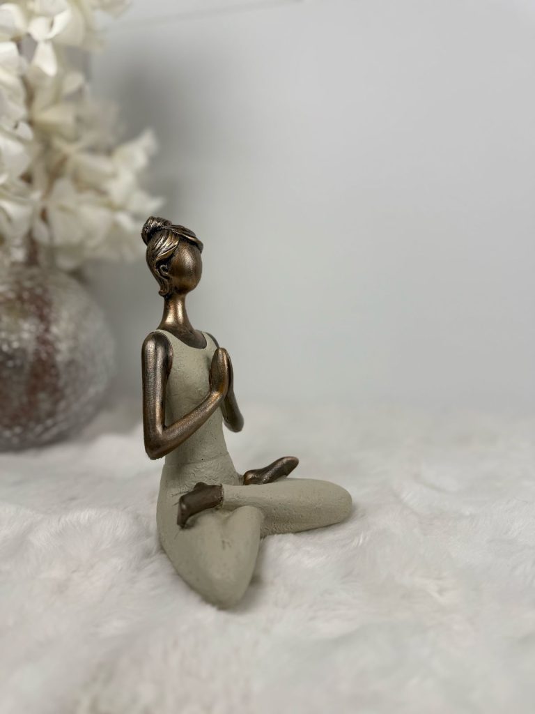 Statujë yoga thumbnail 2